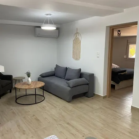 Apartment Karakasi House Elaiokhorion
